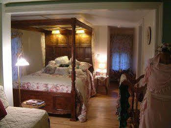 Truman Gillet House 2*